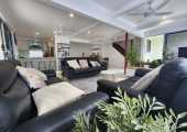 8-Lounge-Room
